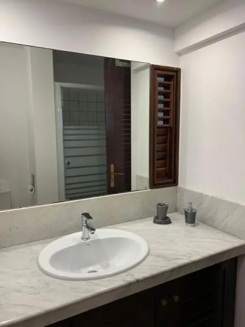 Charmant studio dans un petit coin de paradis Trinité  0*, Trinité (Tartane)